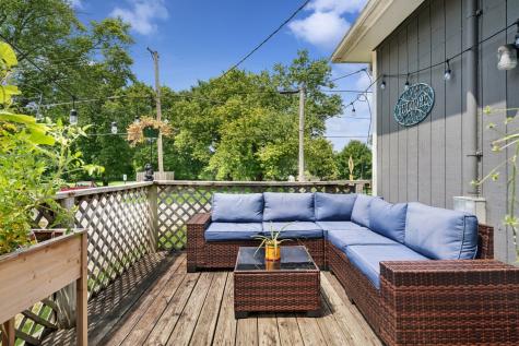 34 North Adams Street Oswego IL 60543