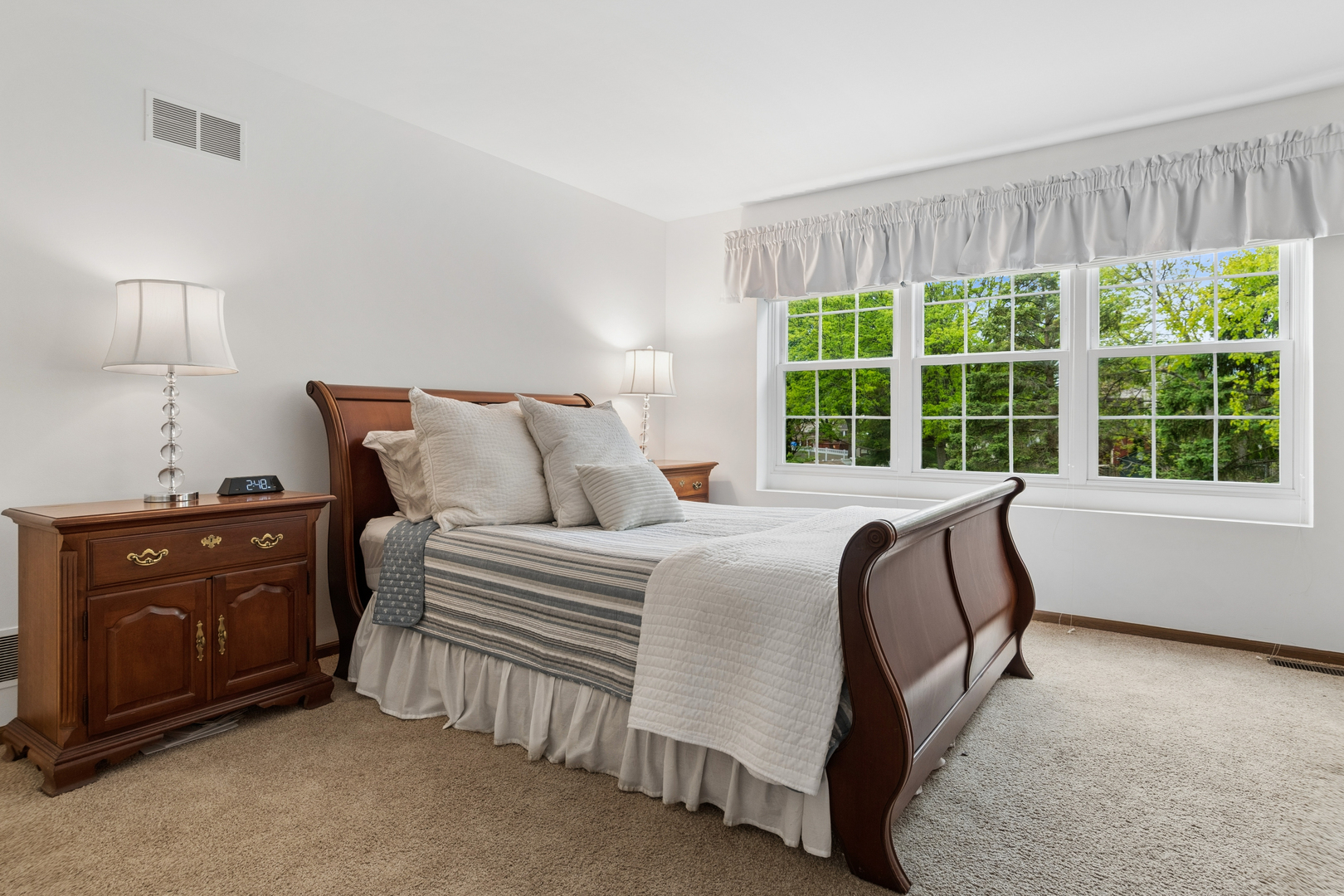 1318 Nantucket Court Carol Stream IL 60188