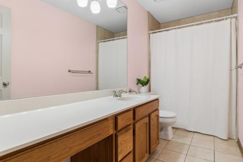 1318 Nantucket Court Carol Stream IL 60188