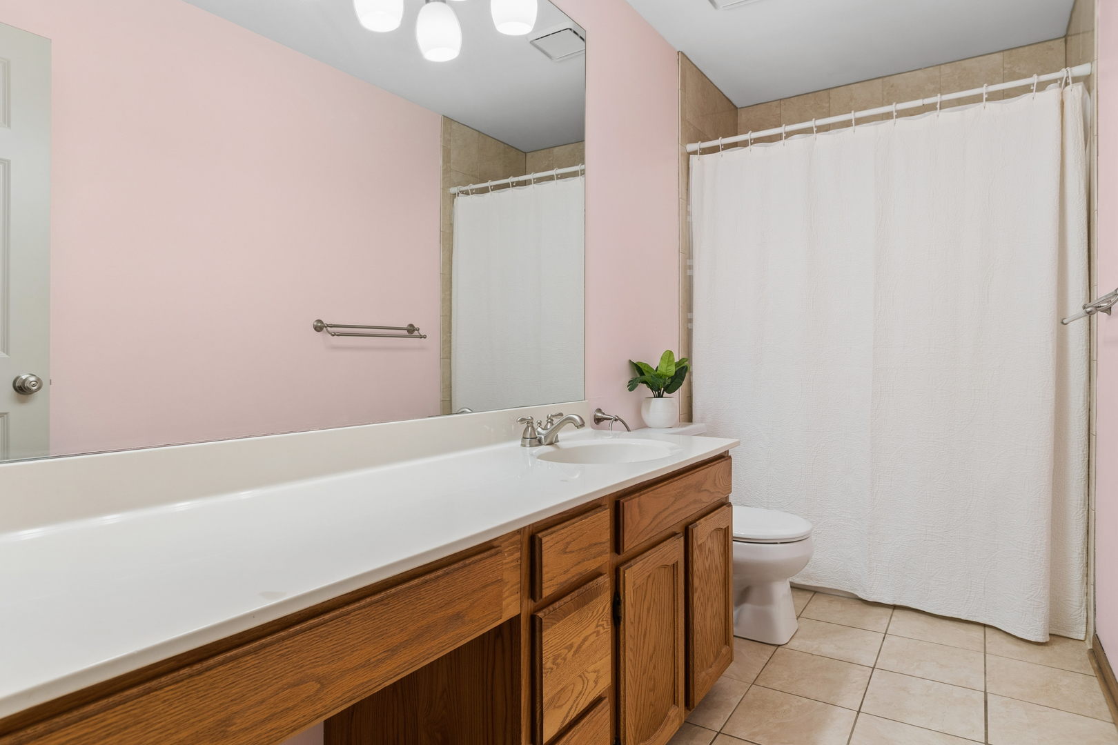 1318 Nantucket Court Carol Stream IL 60188