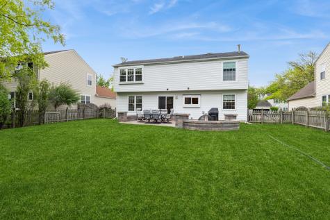 1318 Nantucket Court Carol Stream IL 60188