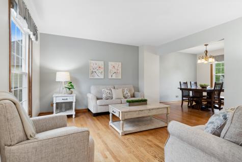 1318 Nantucket Court Carol Stream IL 60188