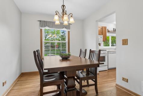 1318 Nantucket Court Carol Stream IL 60188
