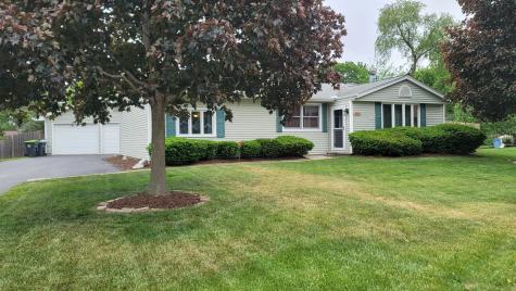 1500 Woodland Drive Sycamore IL 60178