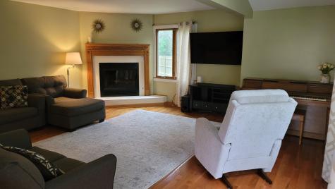 1500 Woodland Drive Sycamore IL 60178