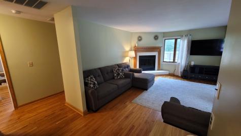 1500 Woodland Drive Sycamore IL 60178