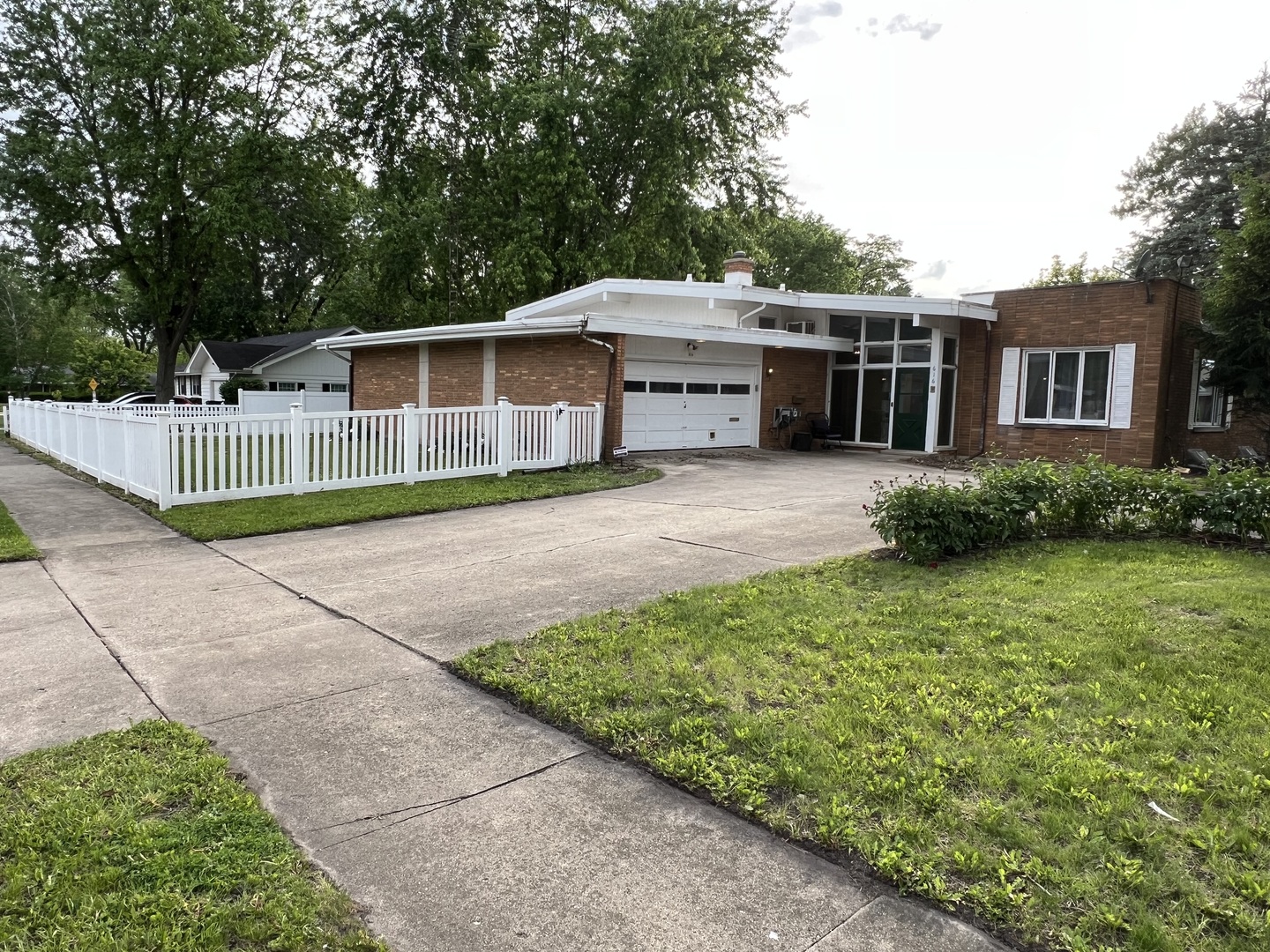 616 Seneca Drive Aurora IL 60506
