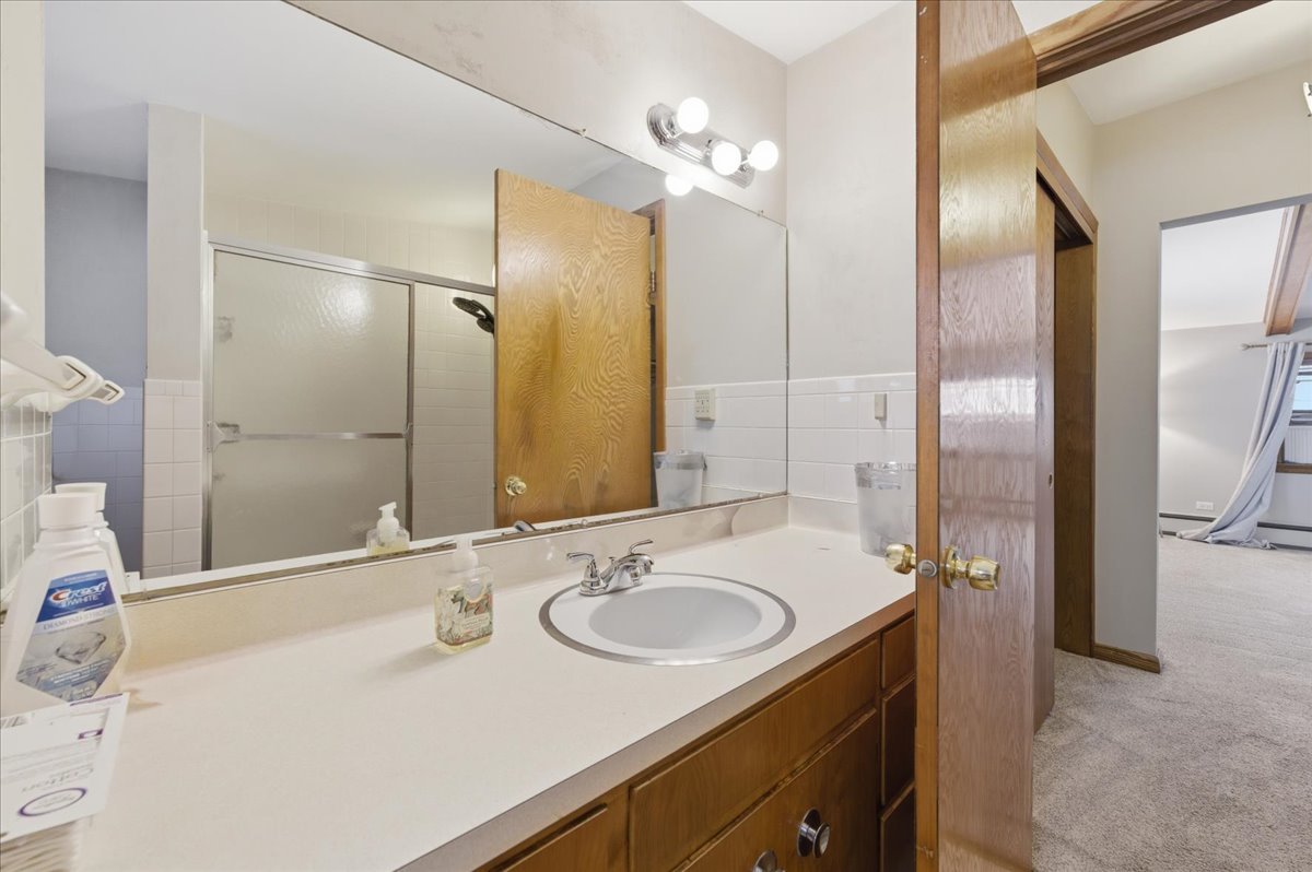 616 Seneca Drive Aurora IL 60506