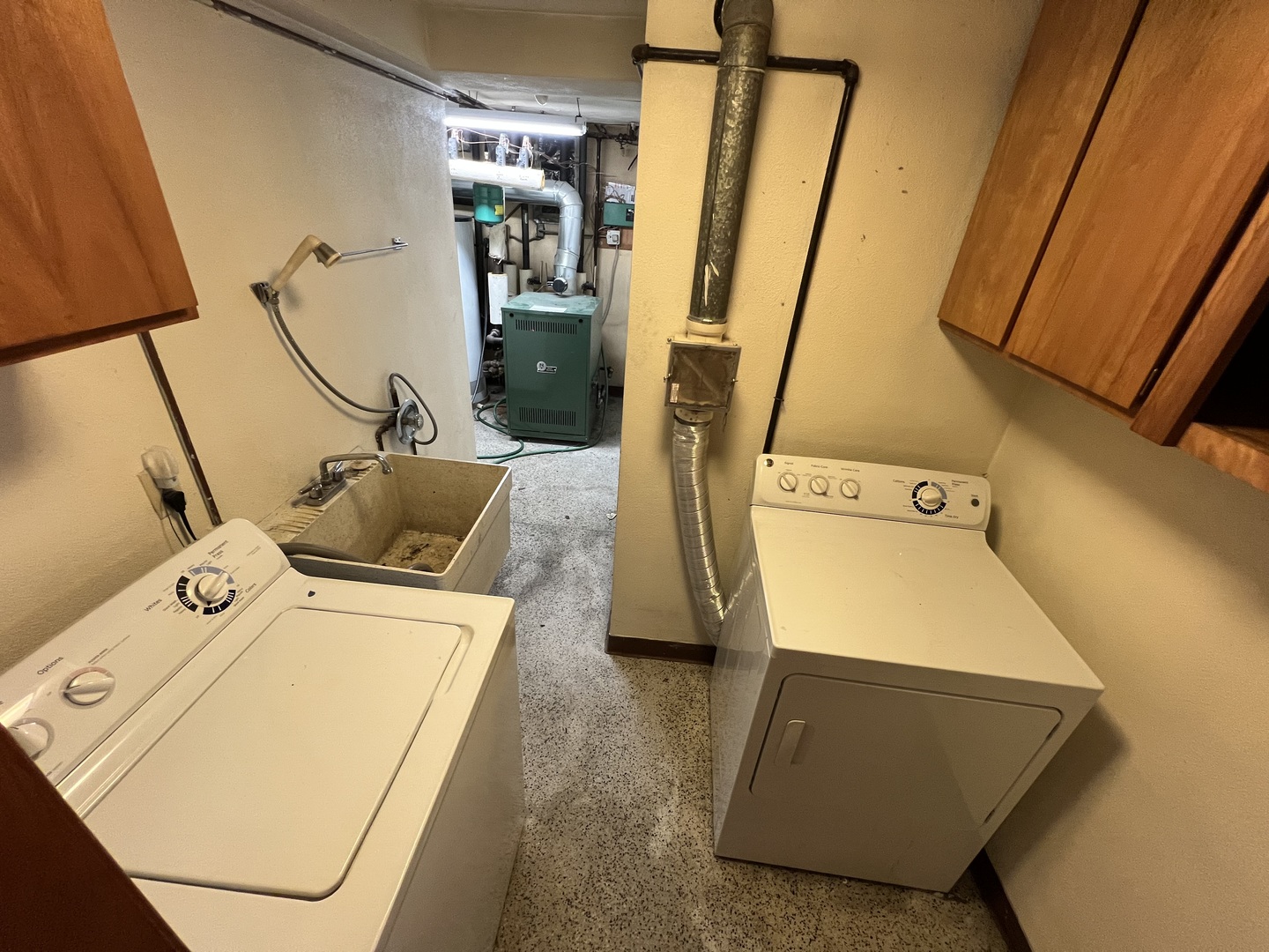 616 Seneca Drive Aurora IL 60506