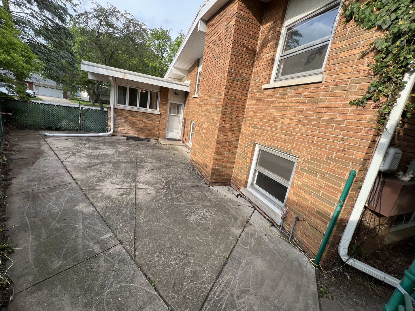 616 Seneca Drive Aurora IL 60506