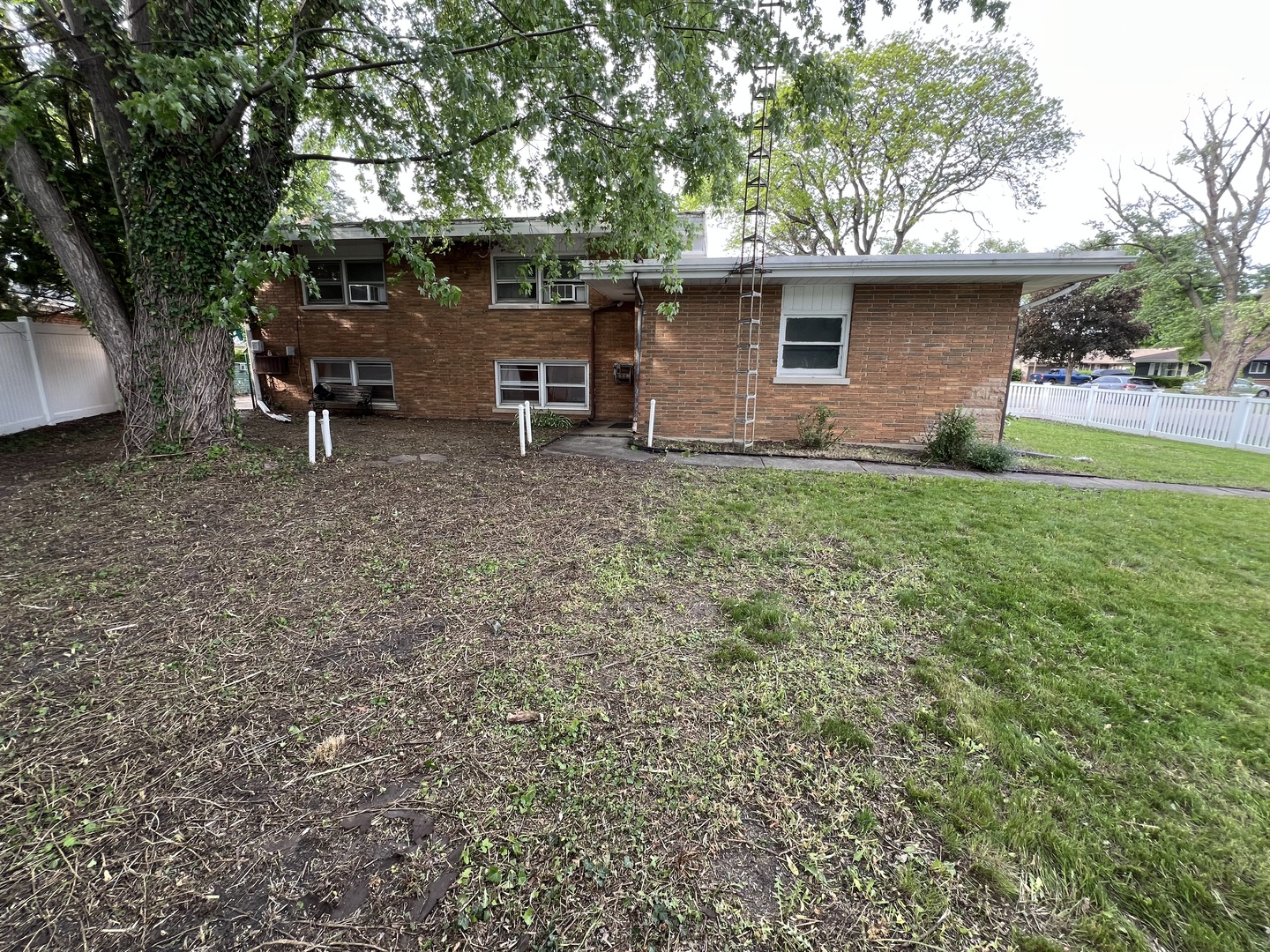 616 Seneca Drive Aurora IL 60506