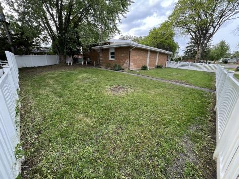 616 Seneca Drive Aurora IL 60506