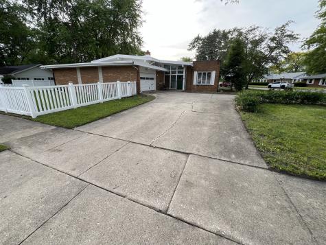 616 Seneca Drive Aurora IL 60506