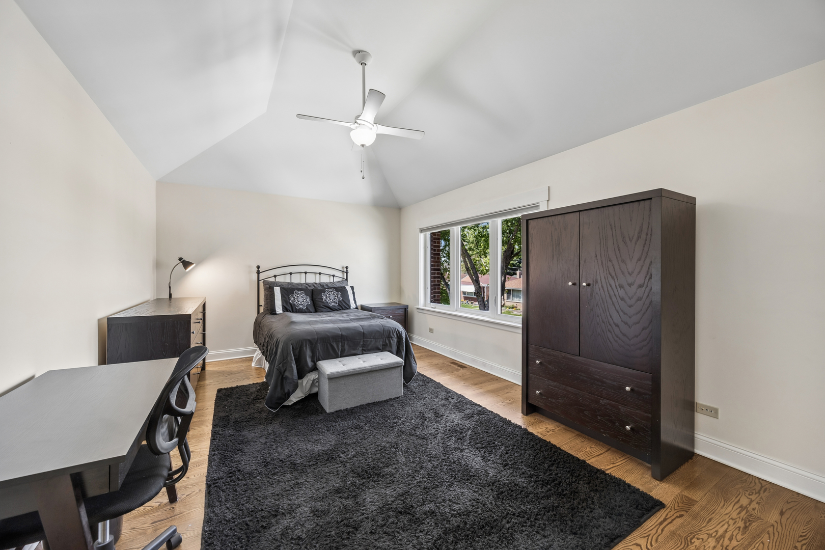 5137 South Mobile Avenue Chicago IL 60638