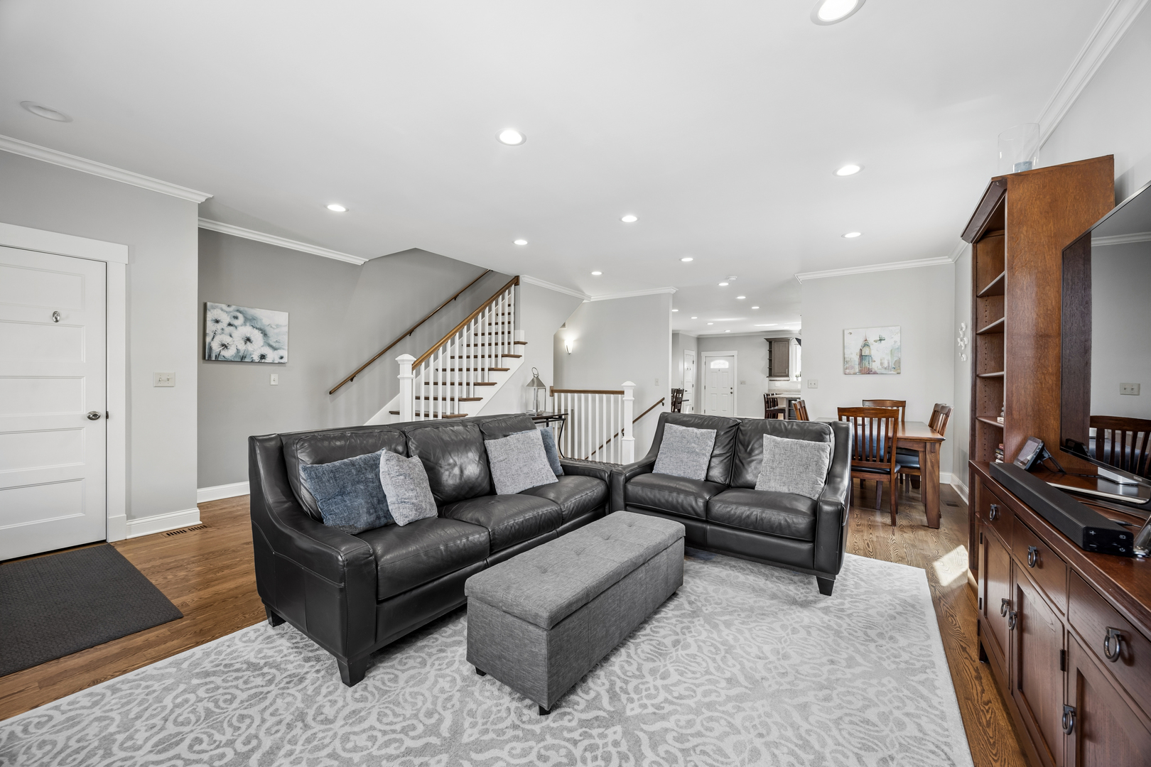 5137 South Mobile Avenue Chicago IL 60638