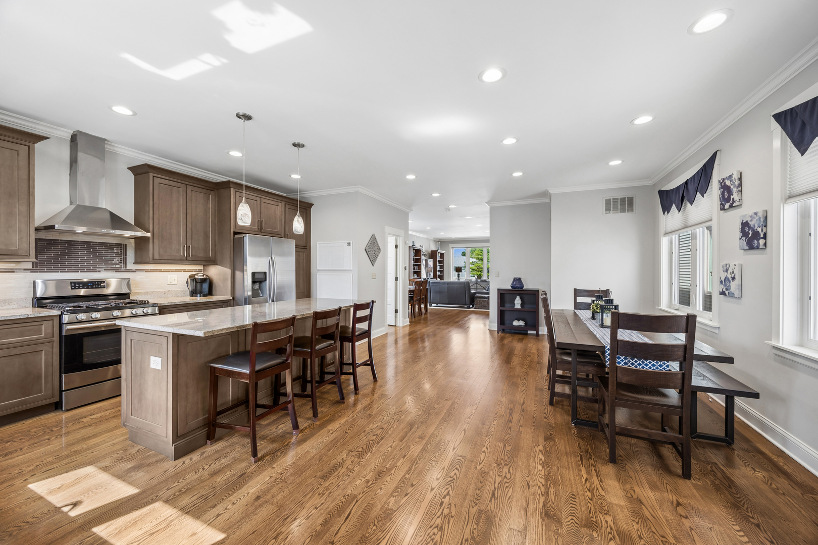 5137 South Mobile Avenue Chicago IL 60638