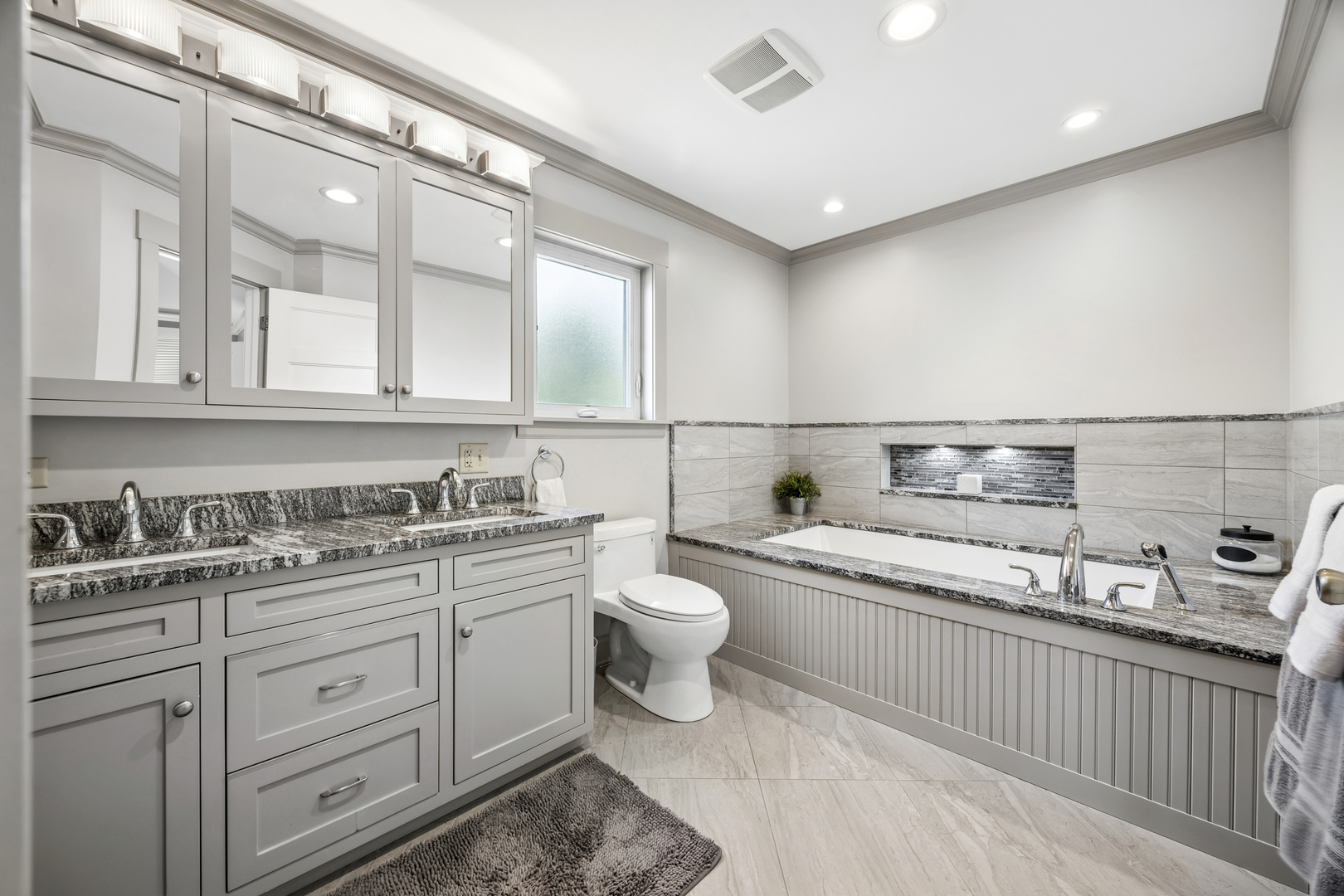 5137 South Mobile Avenue Chicago IL 60638