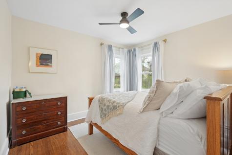 4136 Raymond Avenue Brookfield IL 60513