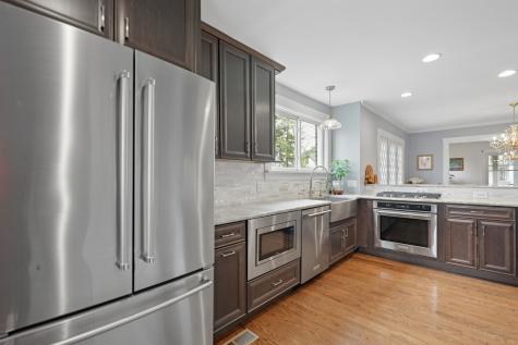 4136 Raymond Avenue Brookfield IL 60513