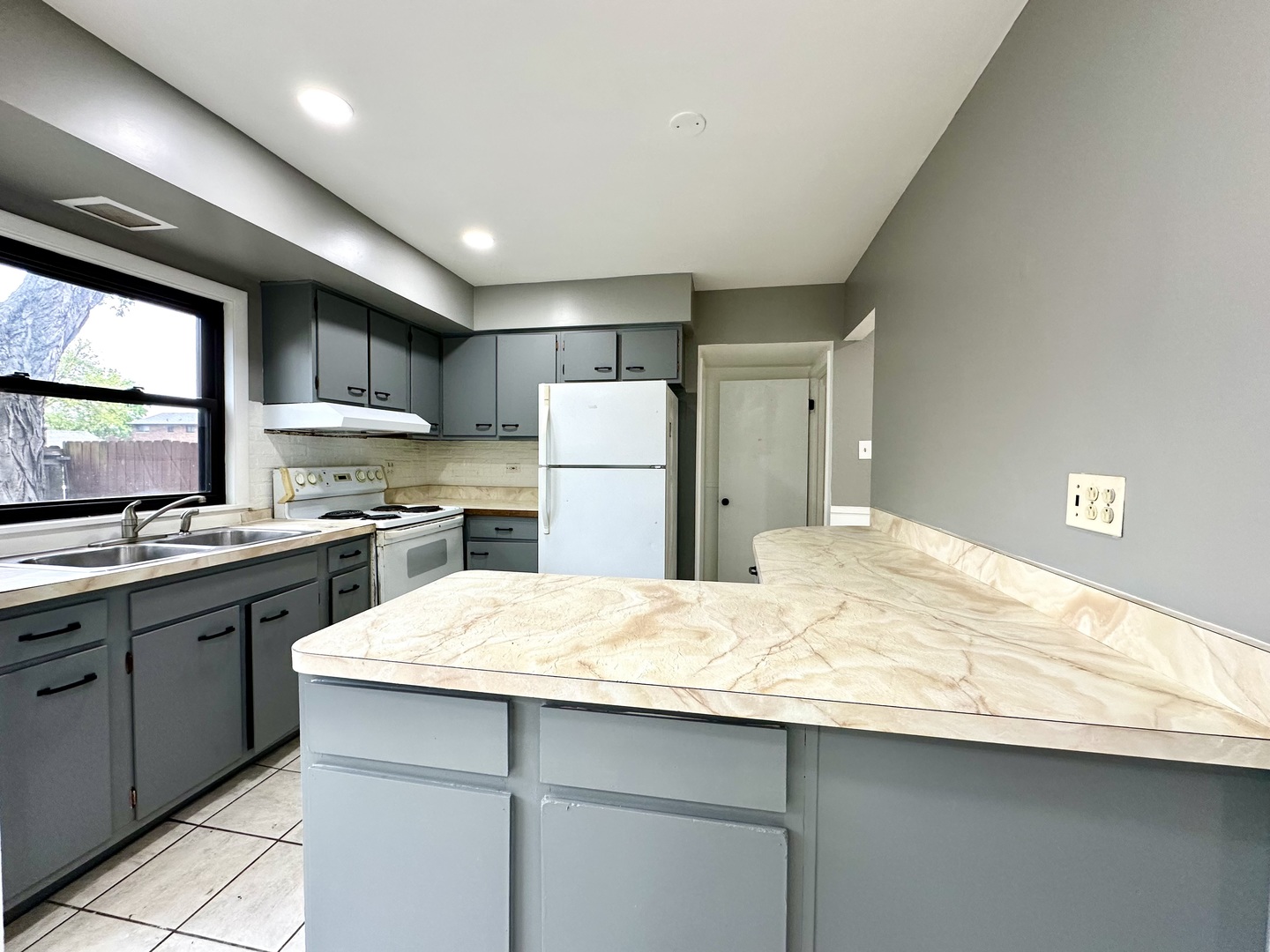 18w158 16TH Street Villa Park IL 60181