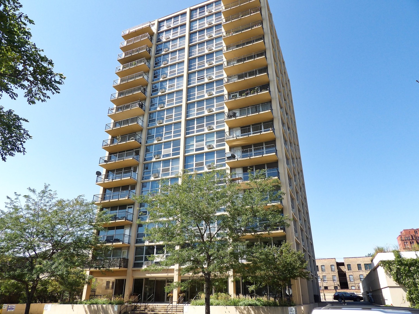 6730 South South Shore Drive Chicago IL 60649