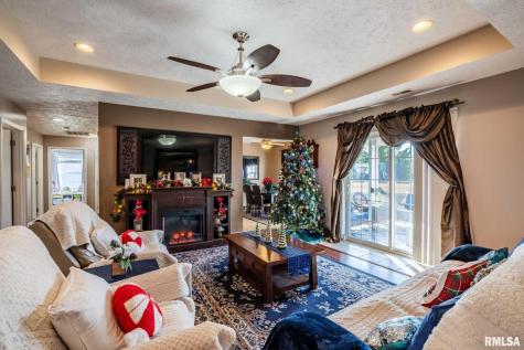 411 Prince Lane Herrin IL 62948