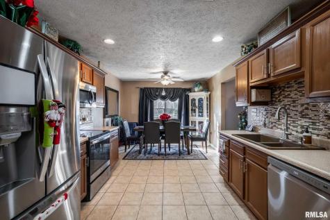 411 Prince Lane Herrin IL 62948