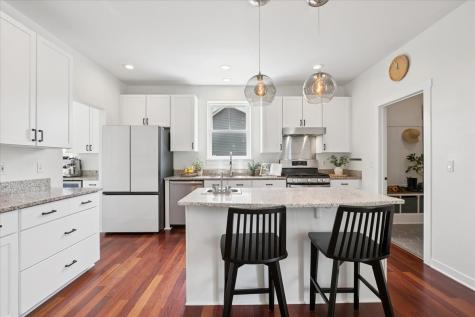 860 Blazing Star Road Grayslake IL 60030