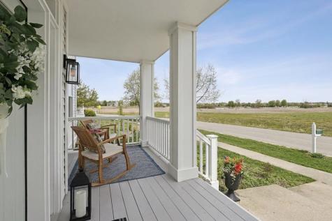 860 Blazing Star Road Grayslake IL 60030