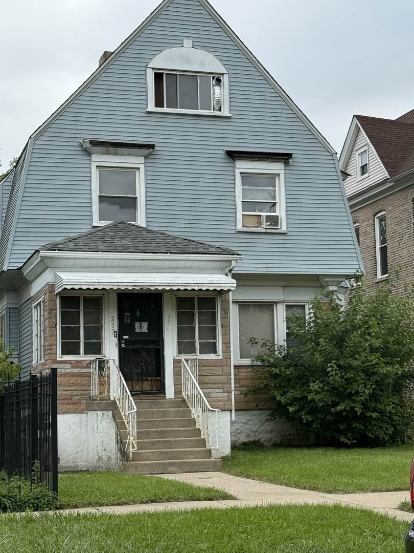 237 North Long Avenue Chicago IL 60644