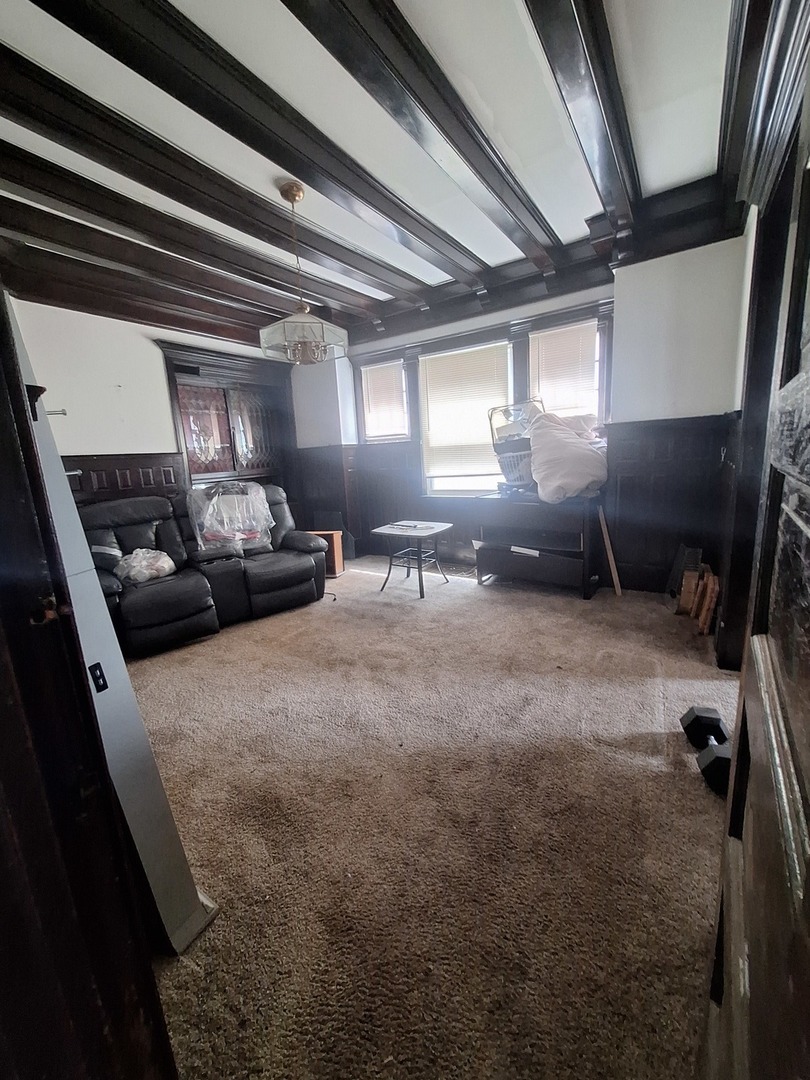 237 North Long Avenue Chicago IL 60644