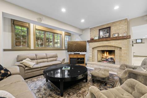 3102 White Oak Lane Oak Brook IL 60523