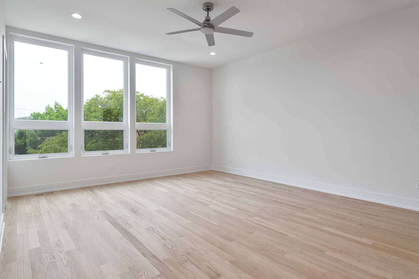 3516 North Central Avenue Chicago IL 60634
