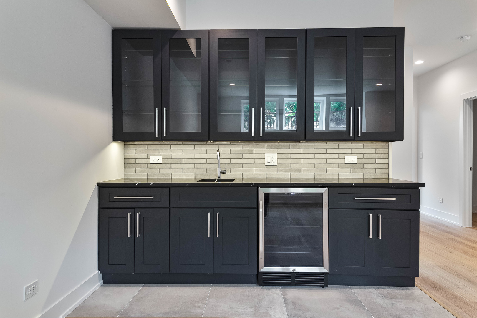 3516 North Central Avenue Chicago IL 60634