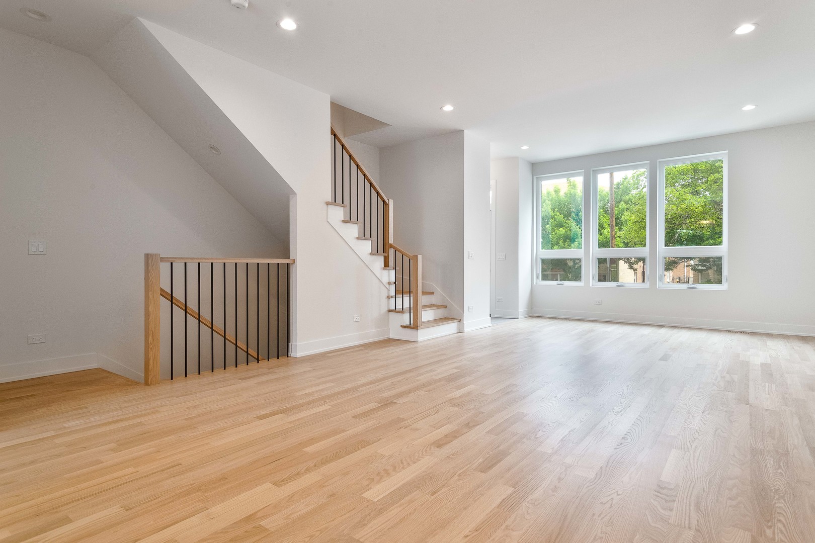 3516 North Central Avenue Chicago IL 60634