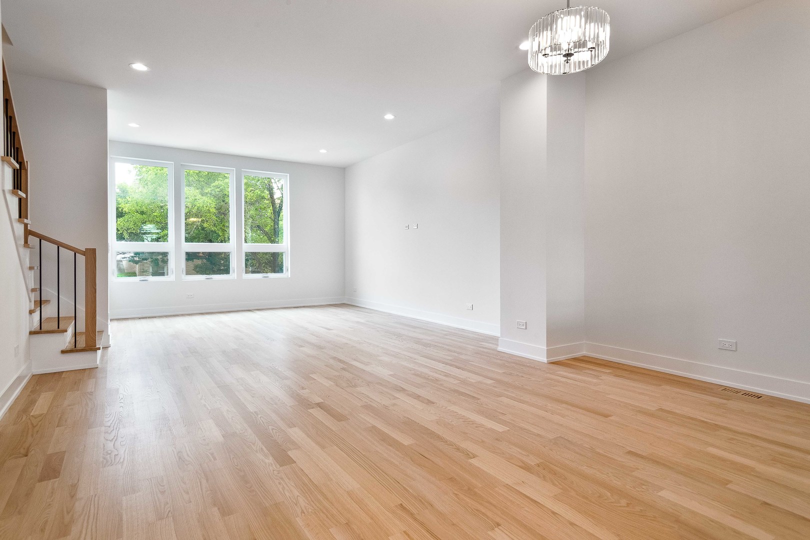3516 North Central Avenue Chicago IL 60634