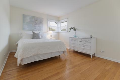 1827 West Sherry Lane Addison IL 60101