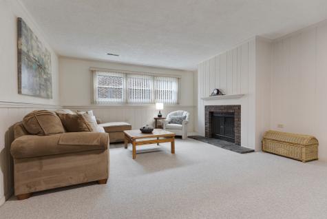 1827 West Sherry Lane Addison IL 60101