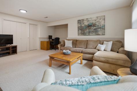 1827 West Sherry Lane Addison IL 60101