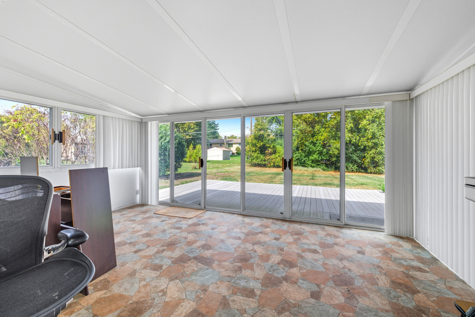 22w180 West Woodview Drive Medinah IL 60157