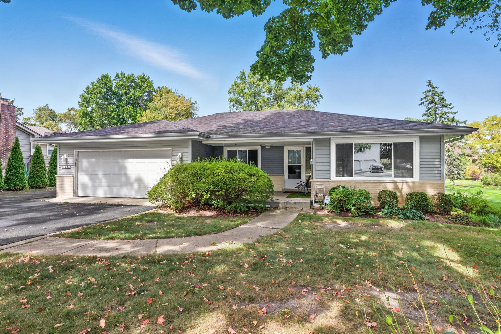 22w180 West Woodview Drive Medinah IL 60157