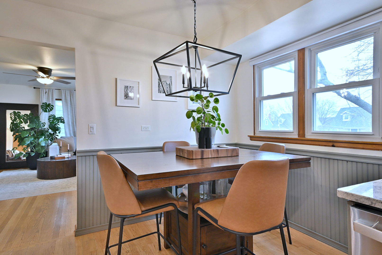 465 West Verret Street Elmhurst IL 60126