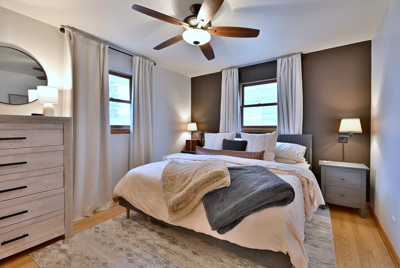 465 West Verret Street Elmhurst IL 60126