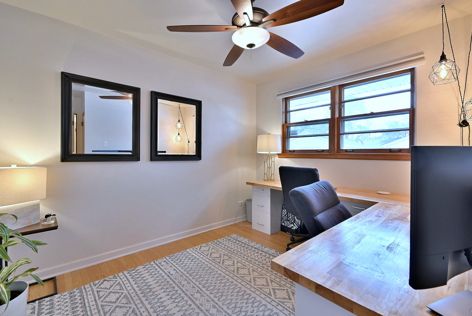 465 West Verret Street Elmhurst IL 60126