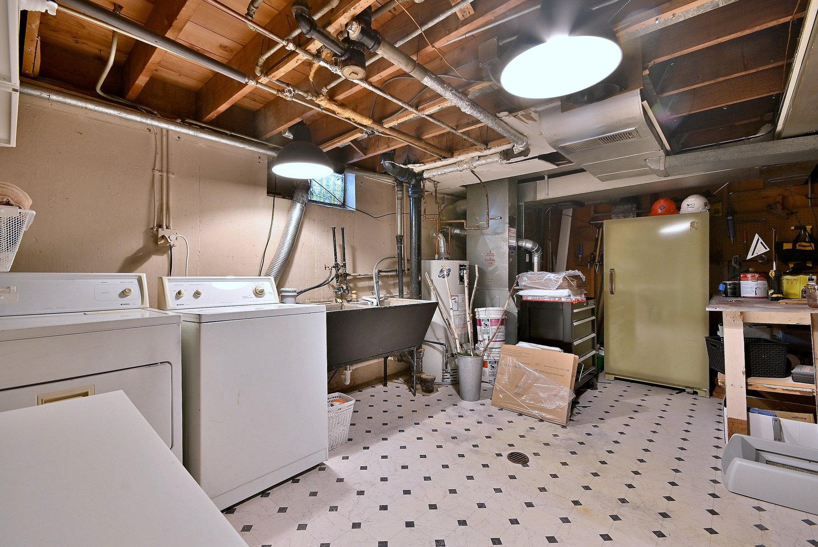 465 West Verret Street Elmhurst IL 60126