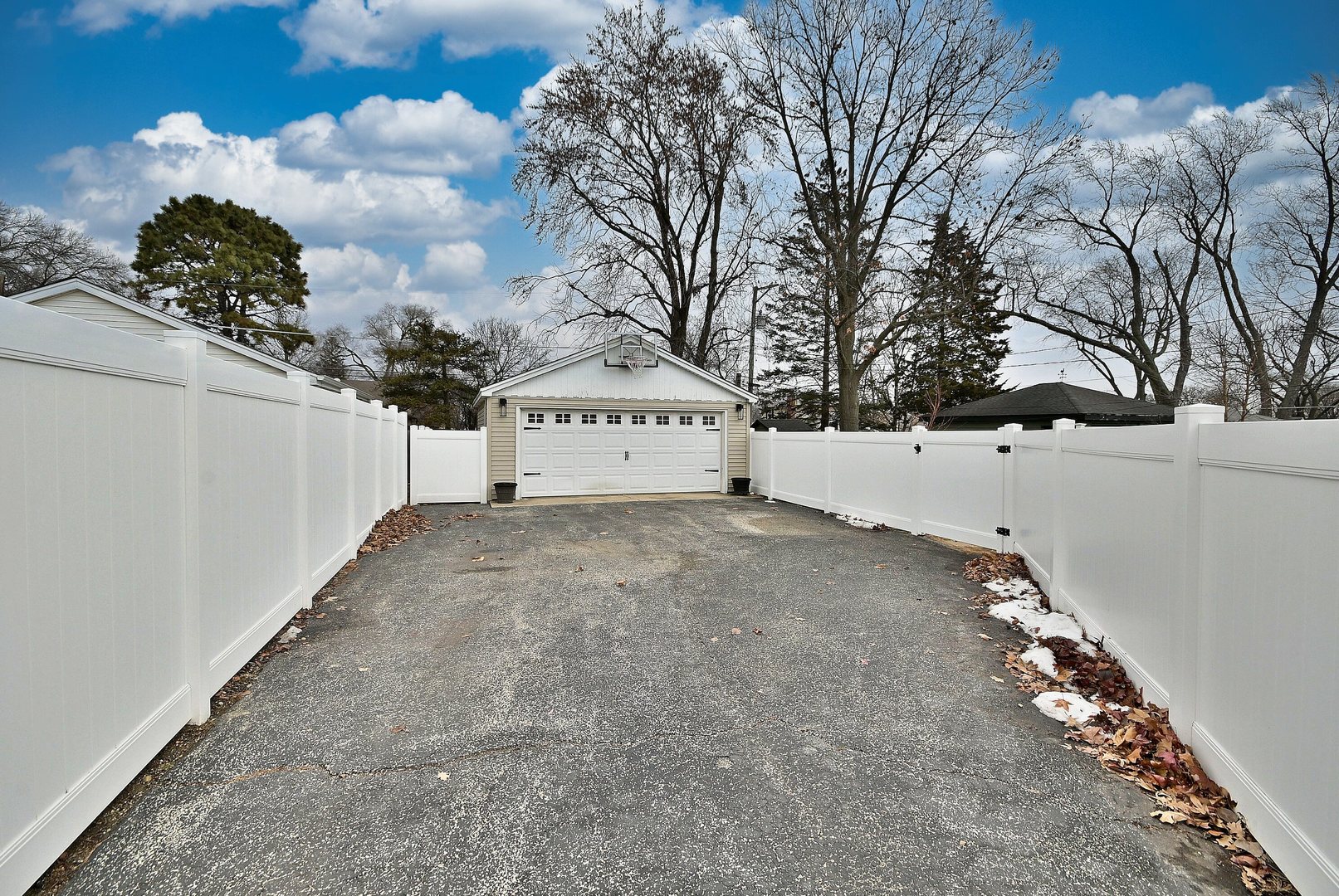 465 West Verret Street Elmhurst IL 60126