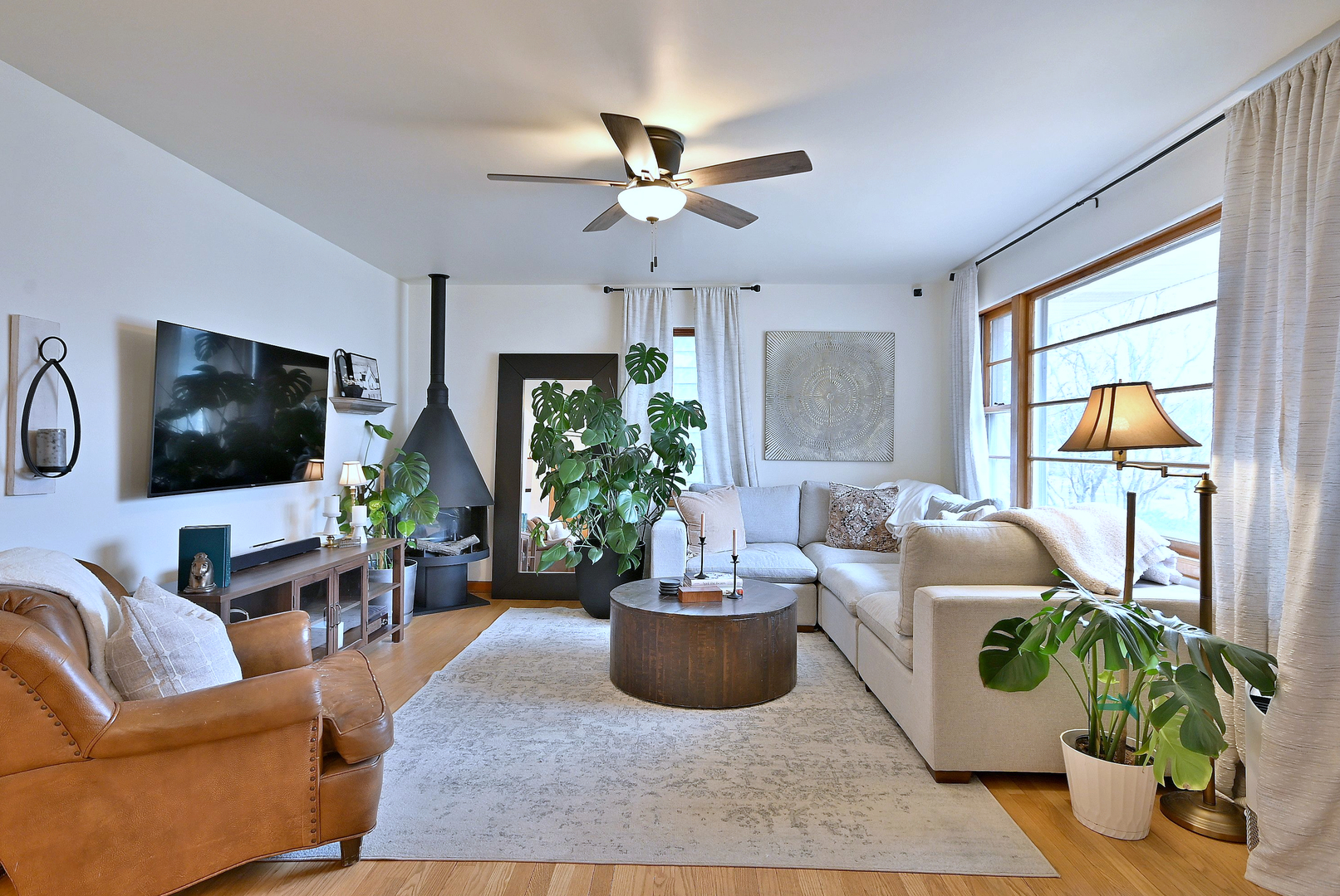 465 West Verret Street Elmhurst IL 60126