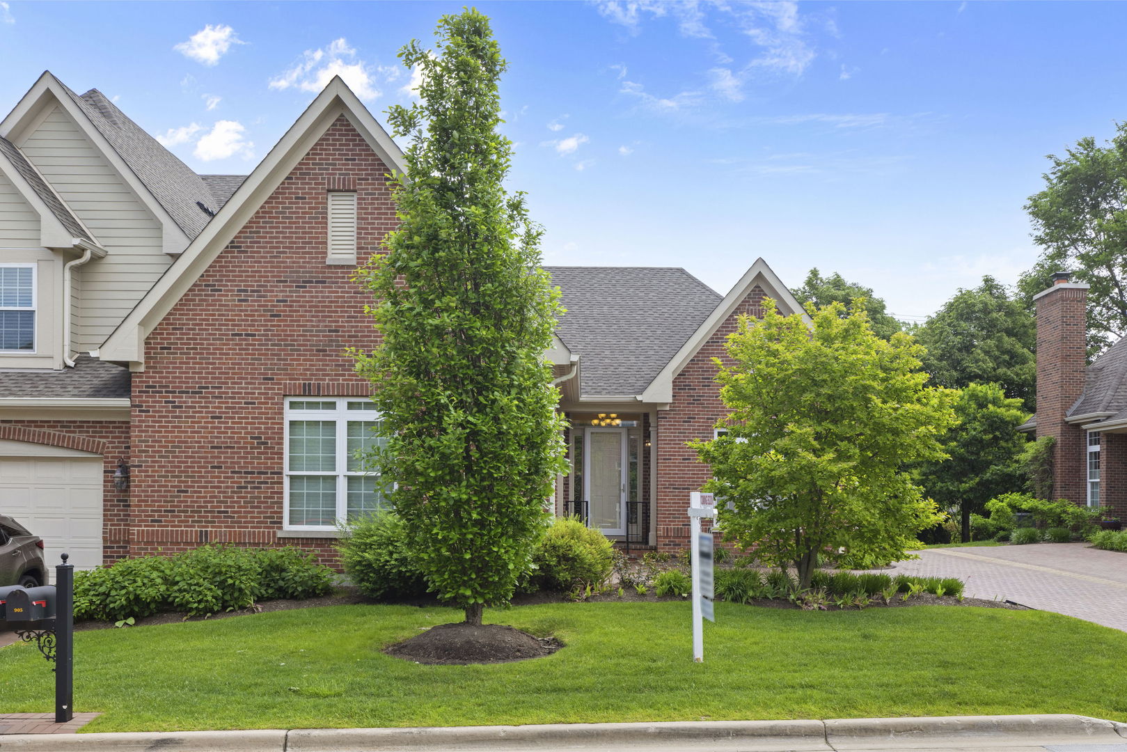 905 Hickory Drive Western Springs IL 60558