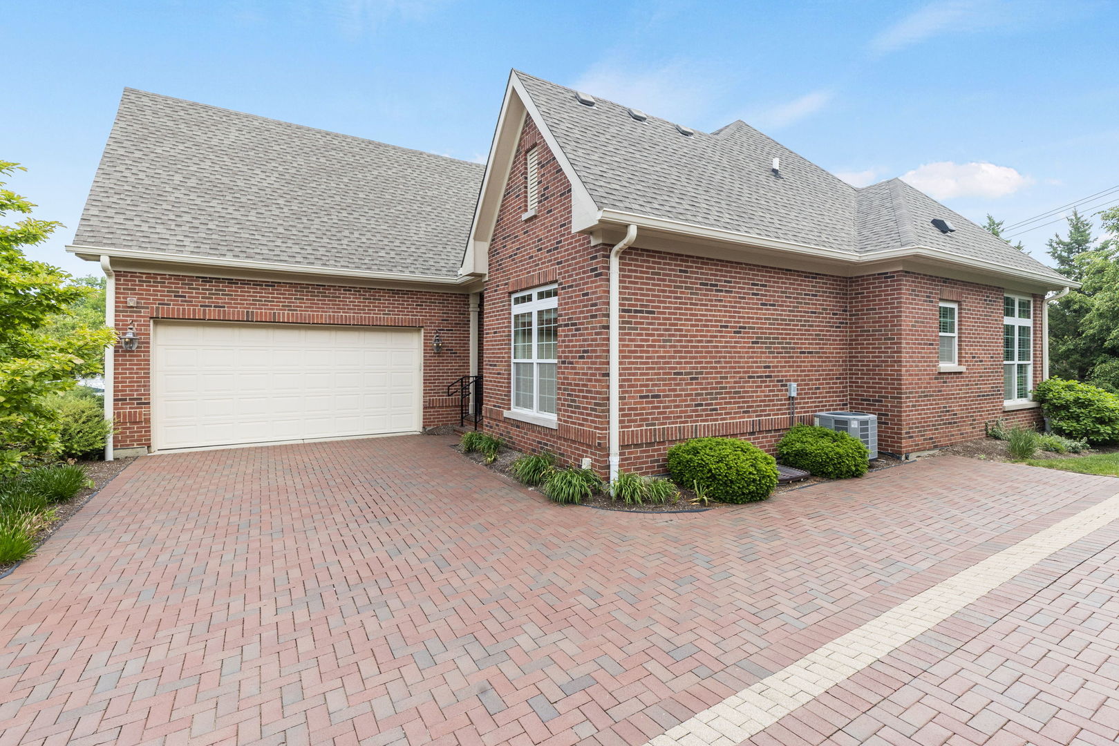 905 Hickory Drive Western Springs IL 60558