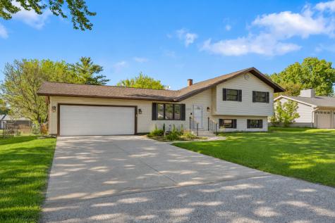 2408 West Fairview Lane Mchenry IL 60051